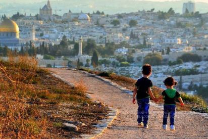في طريقي للقدس.. سأبدأ يوماً جديداً من عمري بكراهيتكم!