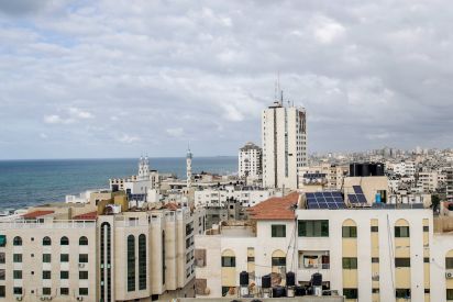 مياه غزة الخطر يحدق بها .. والإعتداءات على خطوطها لا تتوقف!